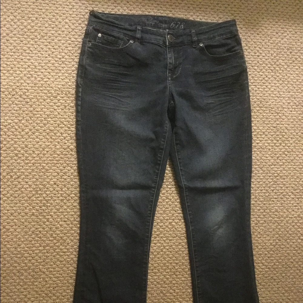 THE LIMITED DENIM 678 FLARED LEG DARK WASH STRETCH